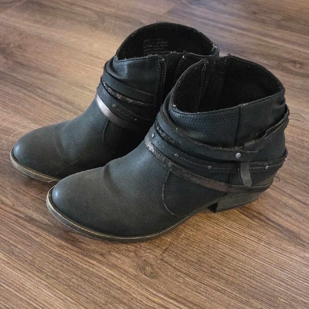 SO Black Ankle Boots with Strap Detail